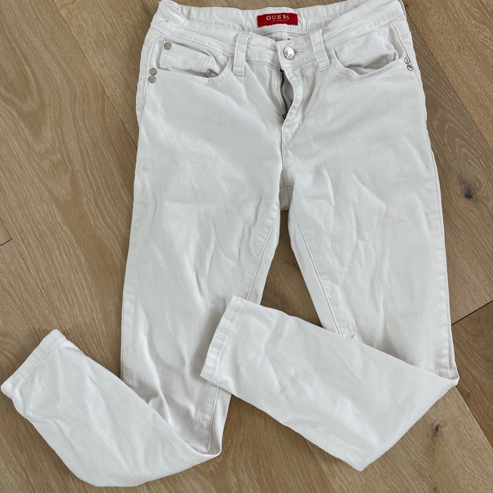 White Skinny Guess Jeans